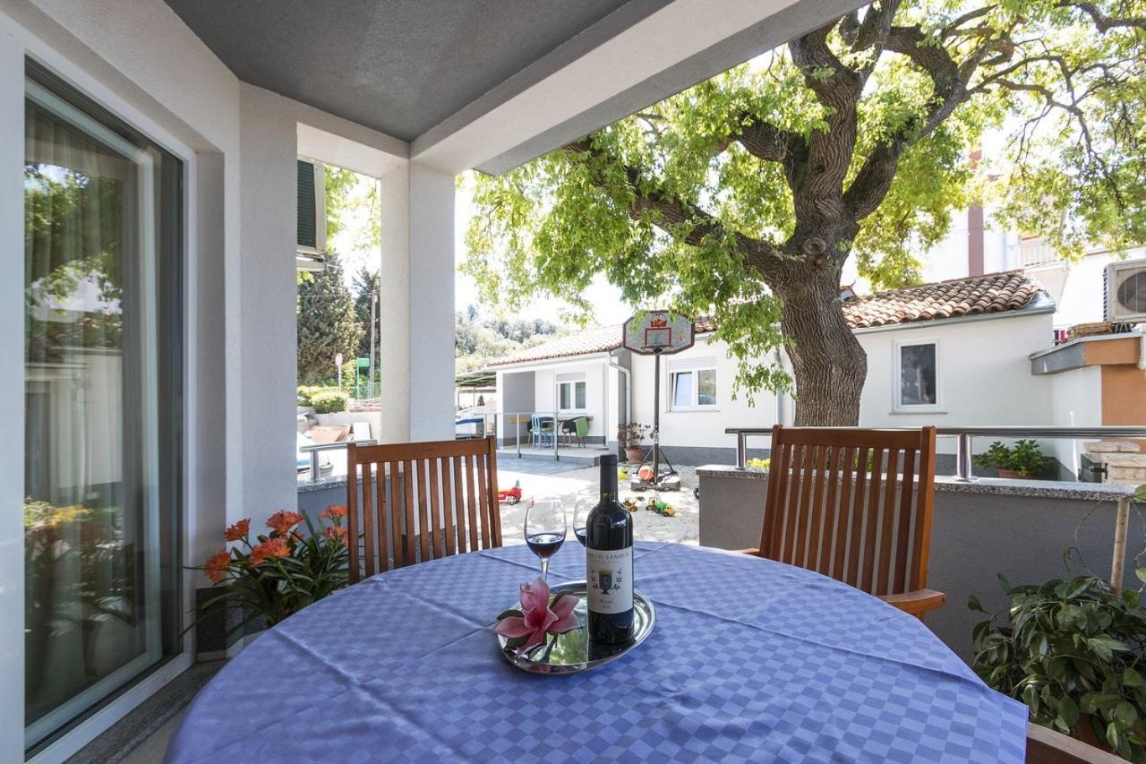 Apartment Carmen Pola Esterno foto