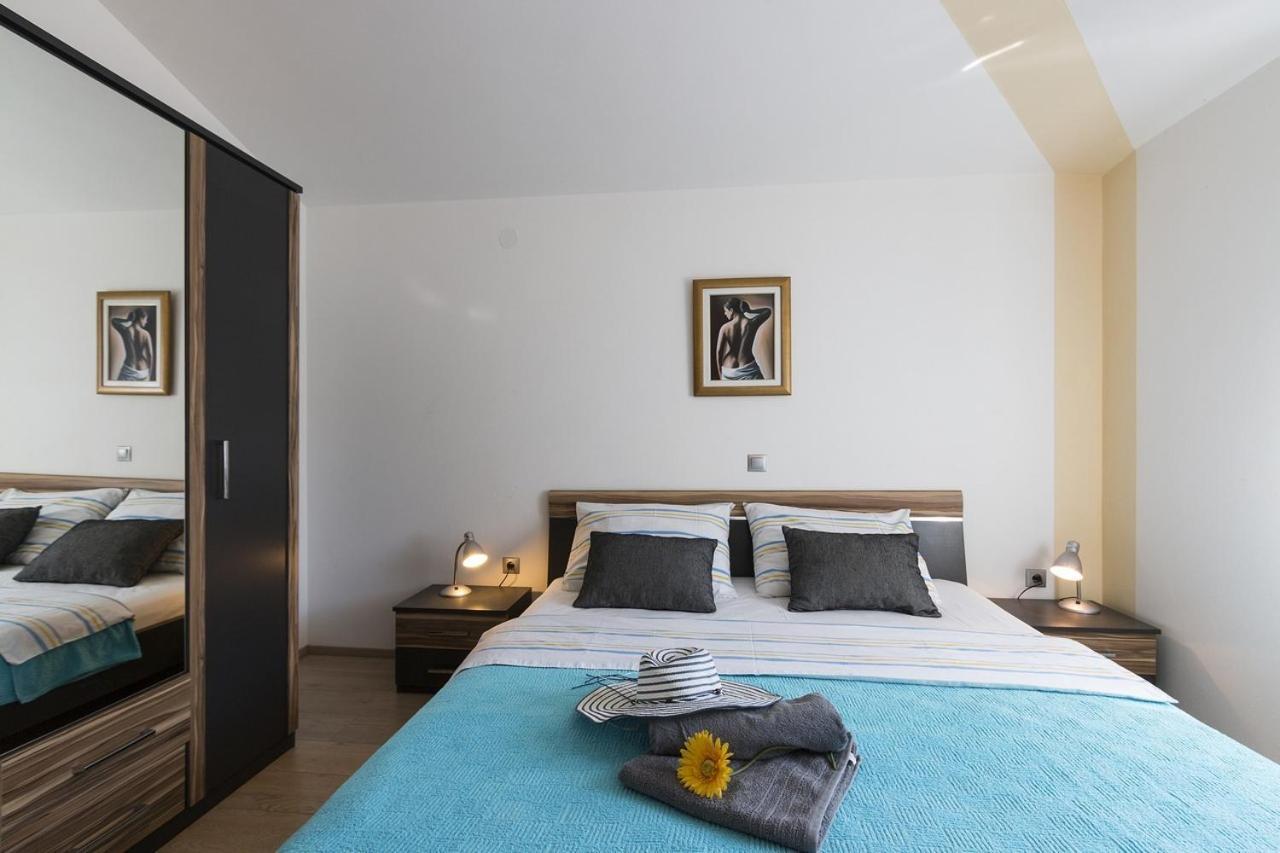 Apartment Carmen Pola Esterno foto